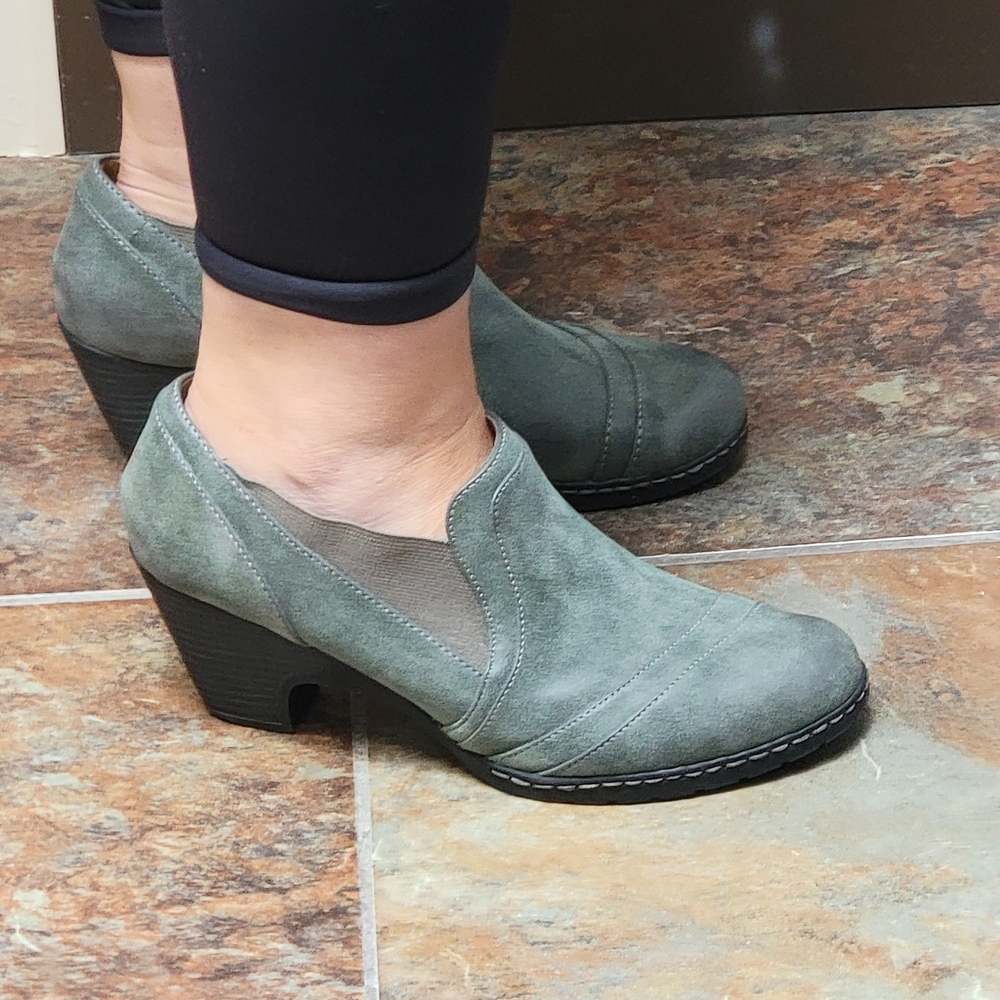 Distressed Grey booties - Picture 11 of 13